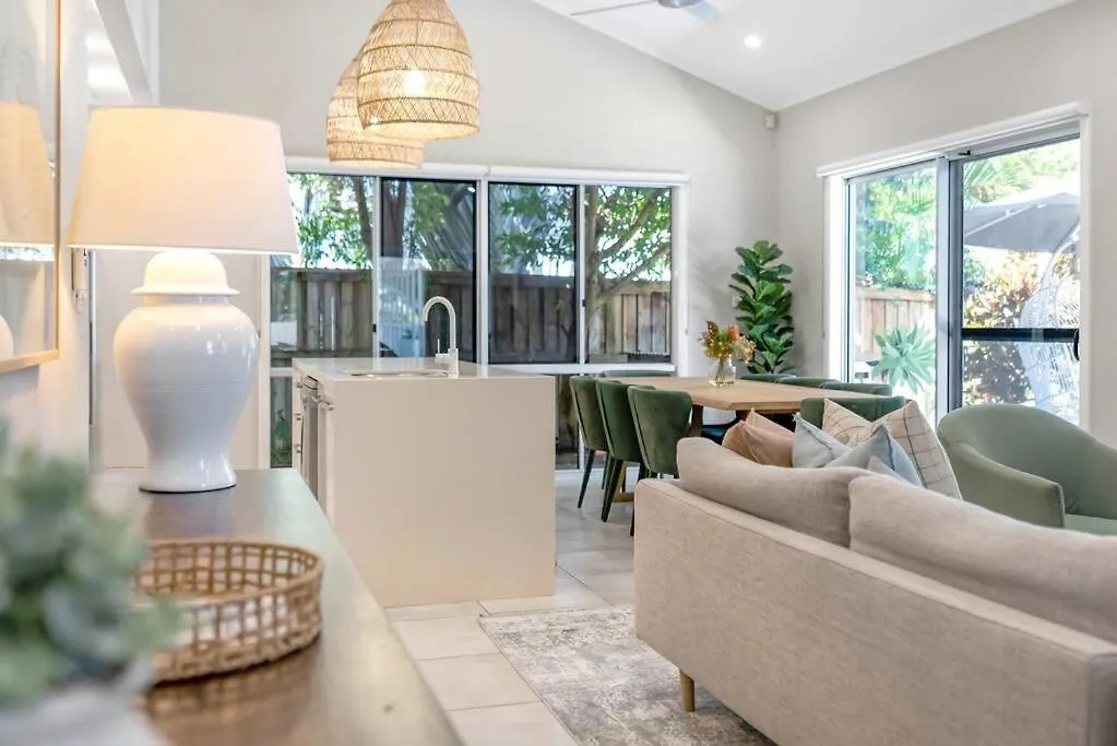 Cove House - Coastal Convenience By The Pool Villa Palm Cove Australien