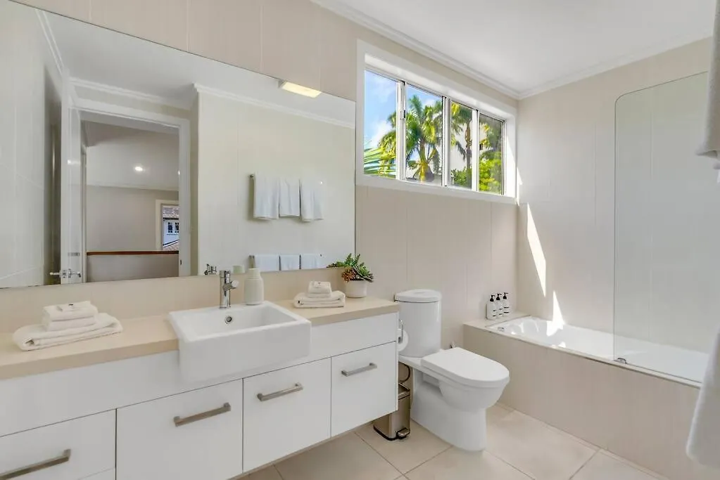 Cove House - Coastal Convenience By The Pool Villa Palm Cove Australien